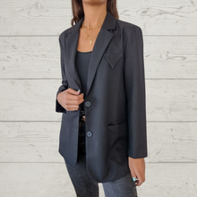 Cargar imagen en el visor de la galería, Chaqueta/ blazer con dos botones, color negro
