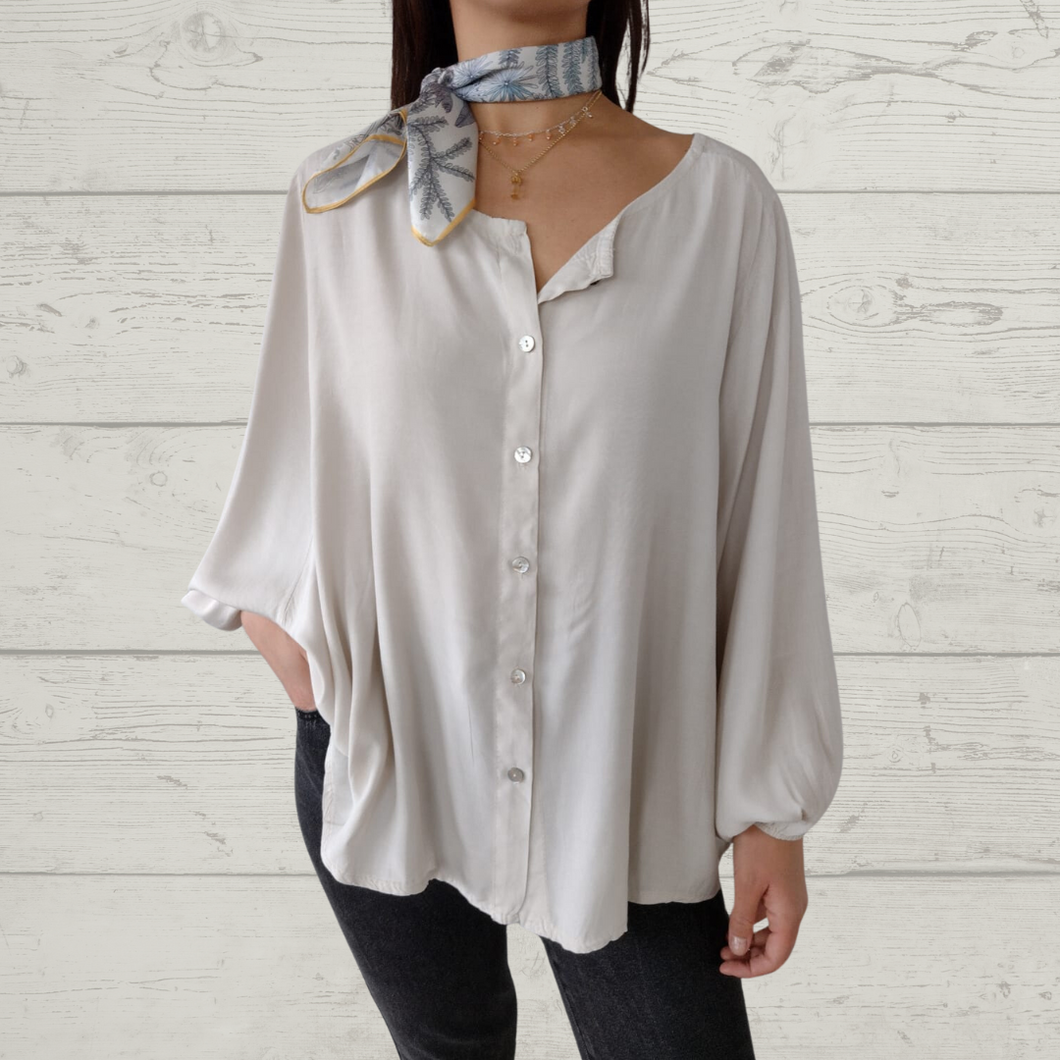 Blusa Italiana ancha, color beige