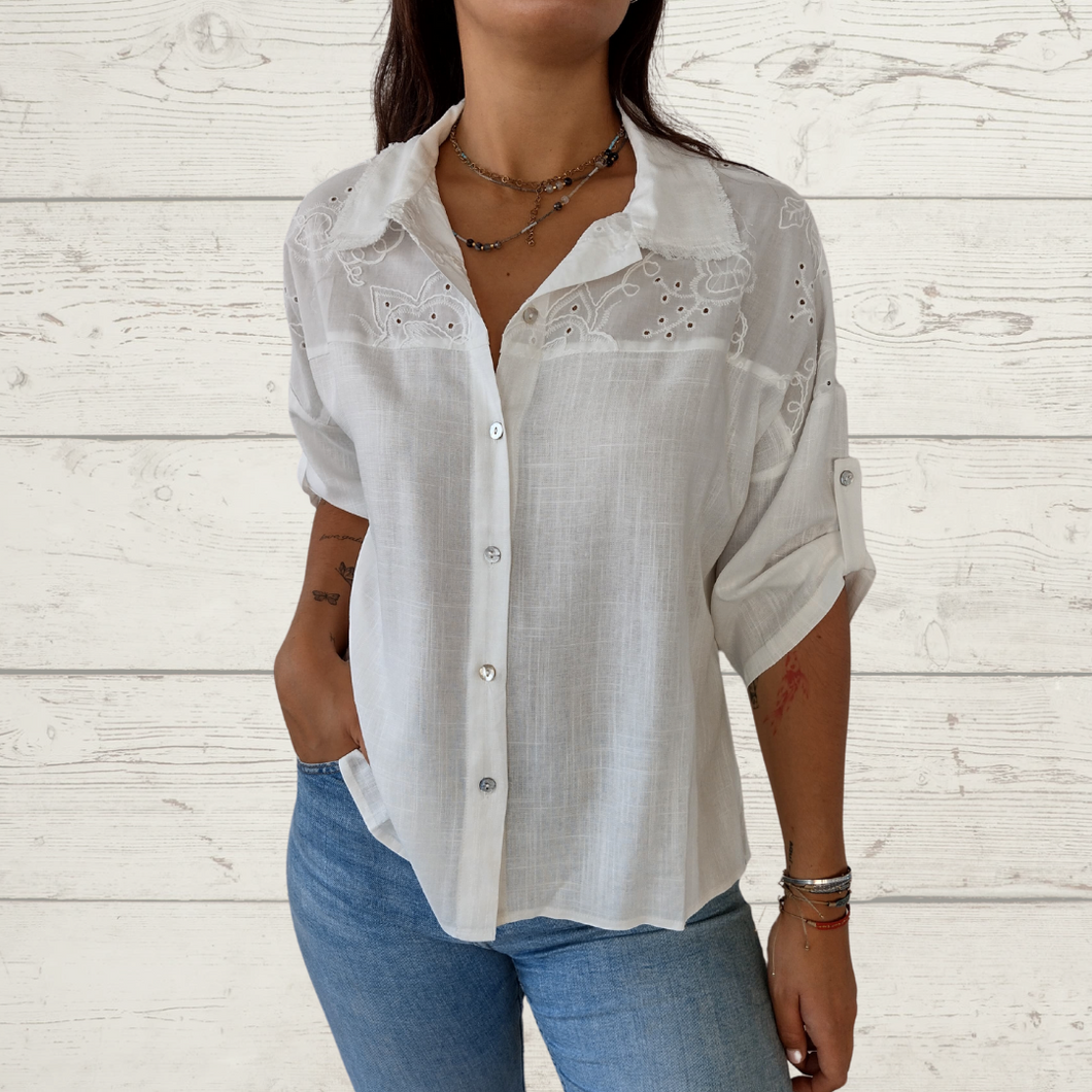 Blusa bordado canesú, color blanco invierno