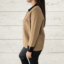 Cargar imagen en el visor de la galería, Chaqueta dos colores, color Camel con negro
