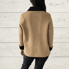 Cargar imagen en el visor de la galería, Chaqueta dos colores, color Camel con negro
