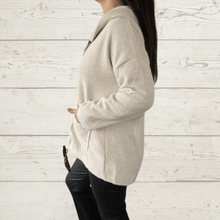 Cargar imagen en el visor de la galería, Chaqueta Italiana tejida, color Blanco Invierno
