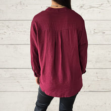 Cargar imagen en el visor de la galería, Blusa Bordada, color Burdeo
